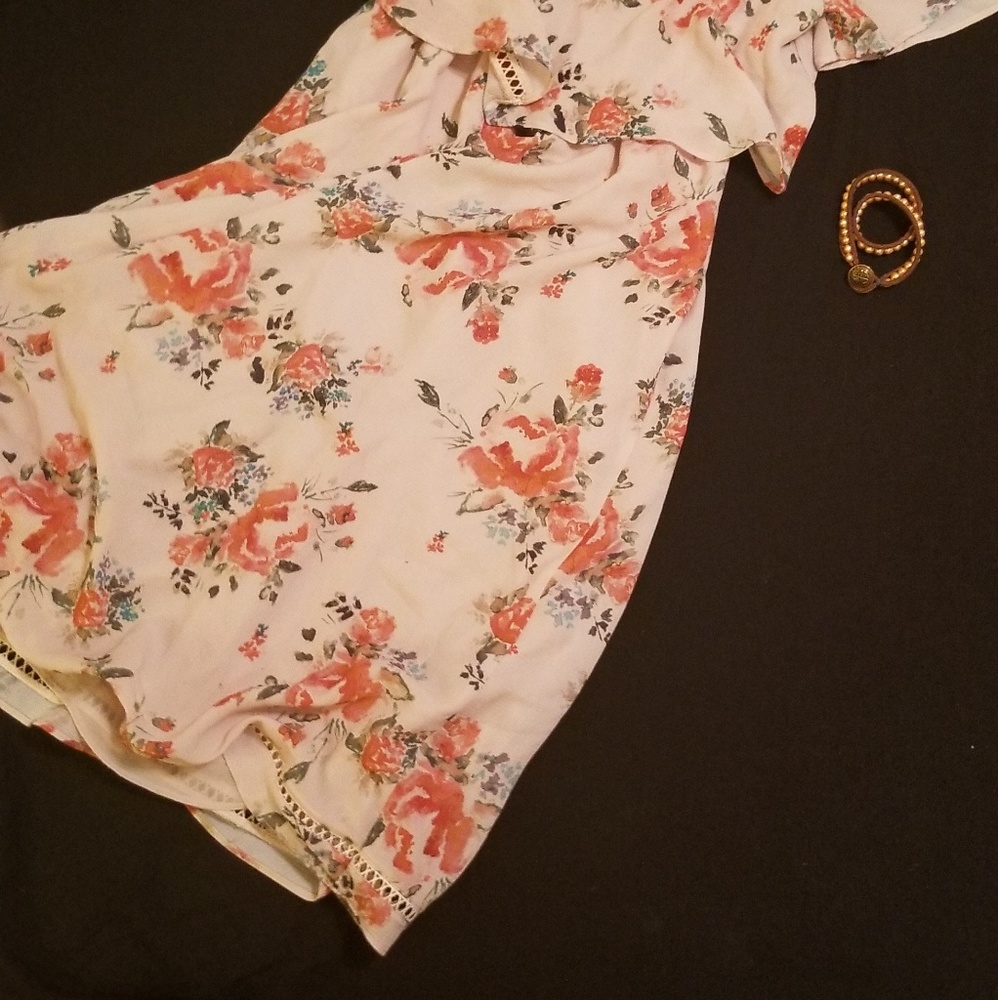 Dress - Picture 3 of 3